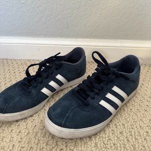 Adidas Sneakers